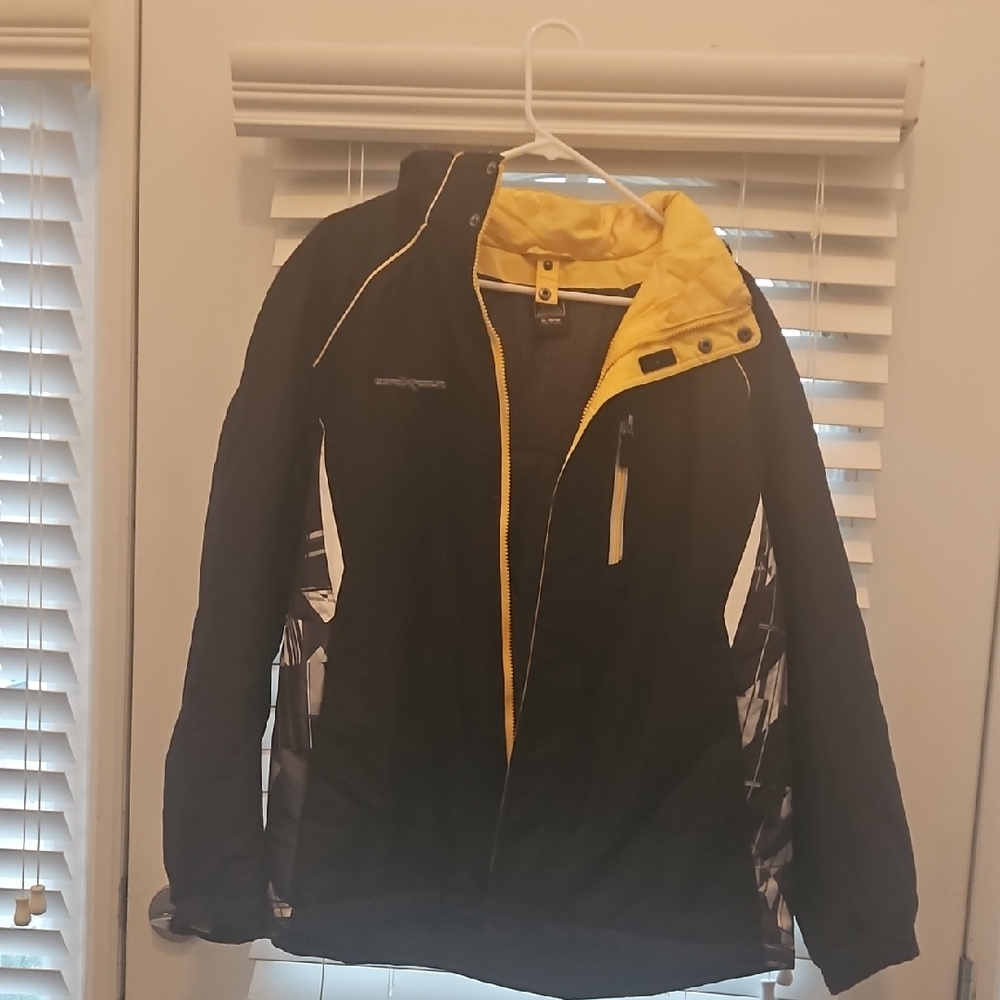 ZeroXposur Men's Black and Yellow Jacket